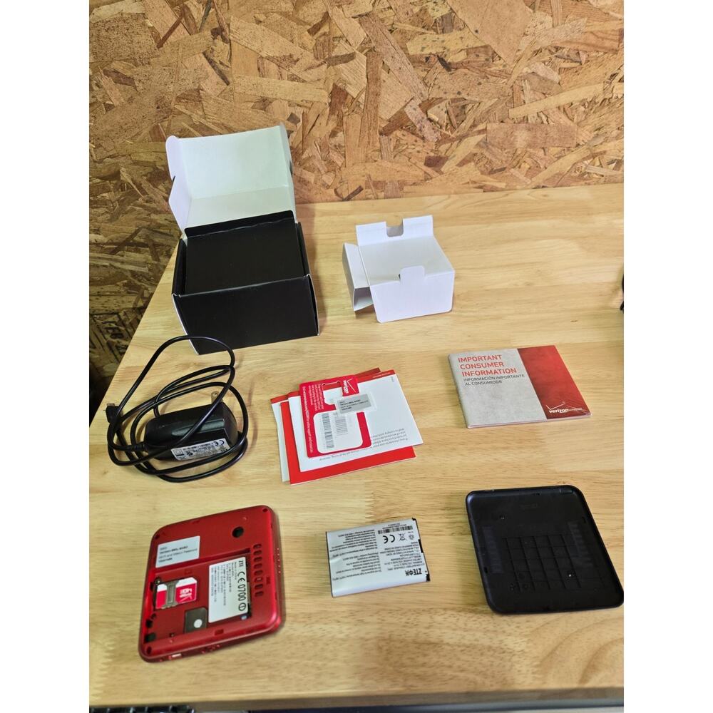 Verizon Jetpack 4G LTE Model #890L Mobile Hotspot
